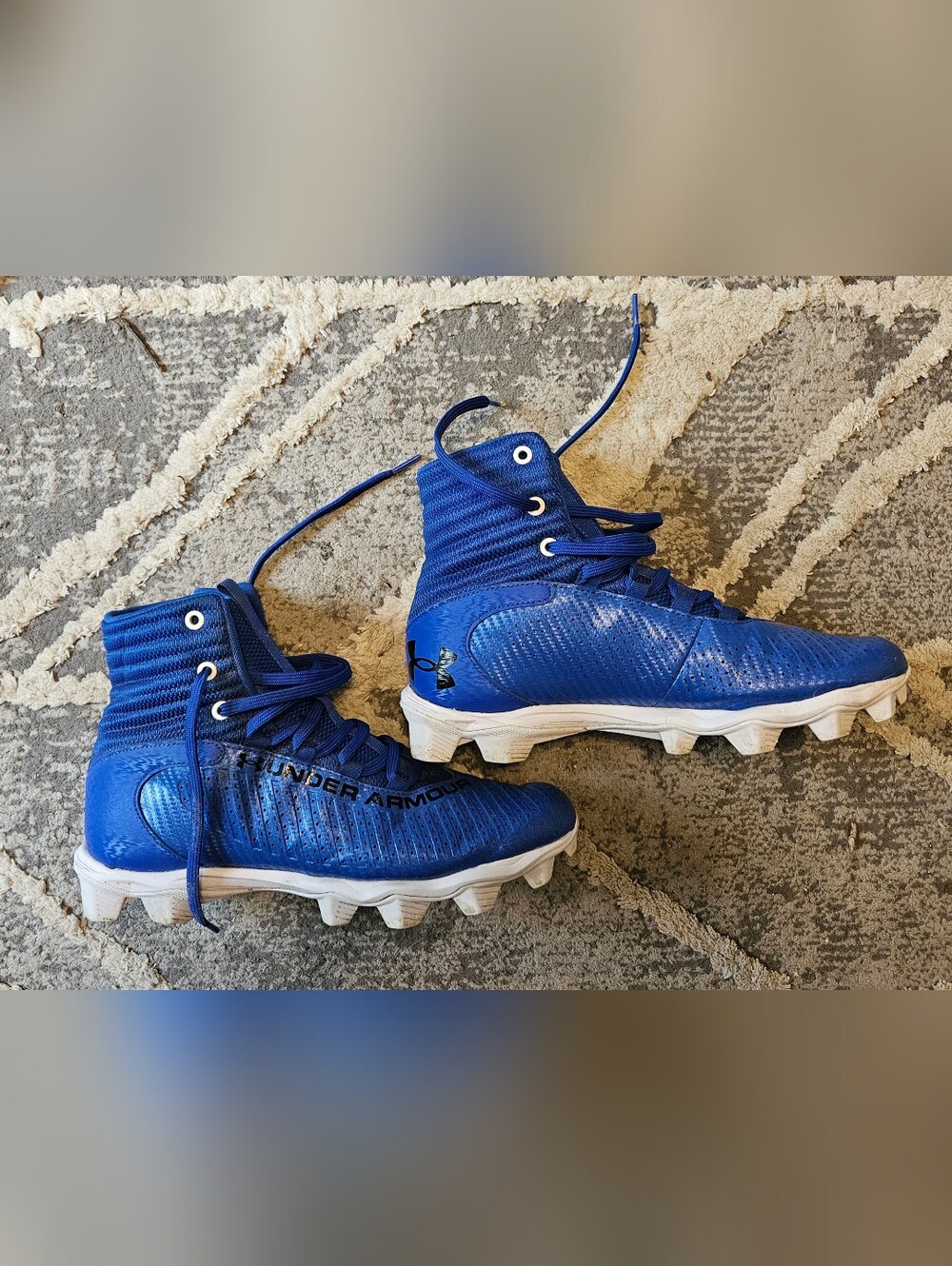 UA Highlight 2 RM Men's Football Cleats Sz 8.5 Mens